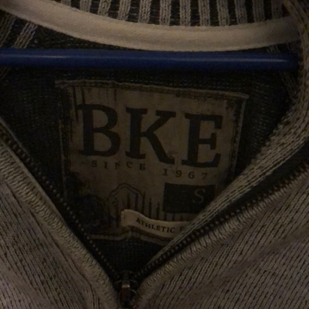 Buckle Sweater - Picture 2 of 2